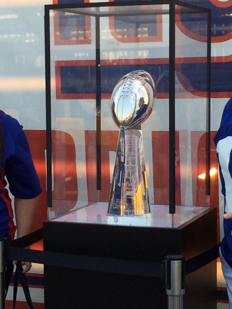 Steven_Nagel's tweet photo. @gordongee I was at your presentation this AM where you spoke about Hostetler. Here's picture of the Lombardi Trophy http://t.co/DDDBj9R36q