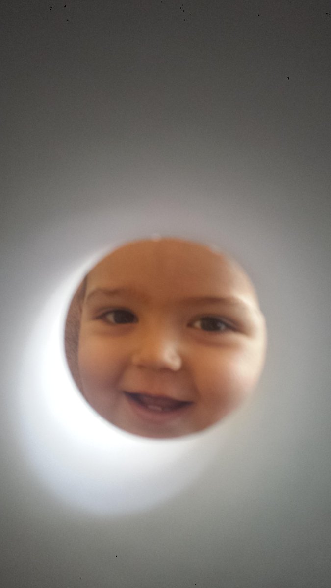 ReeceNitschke's tweet photo. #MoonBuzz http://t.co/JU3gEZukNX