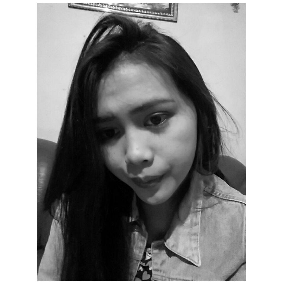 AngelOley's tweet photo. Selamat Hari Minggu 😇😇😇 http://t.co/9iBTcQVjXY