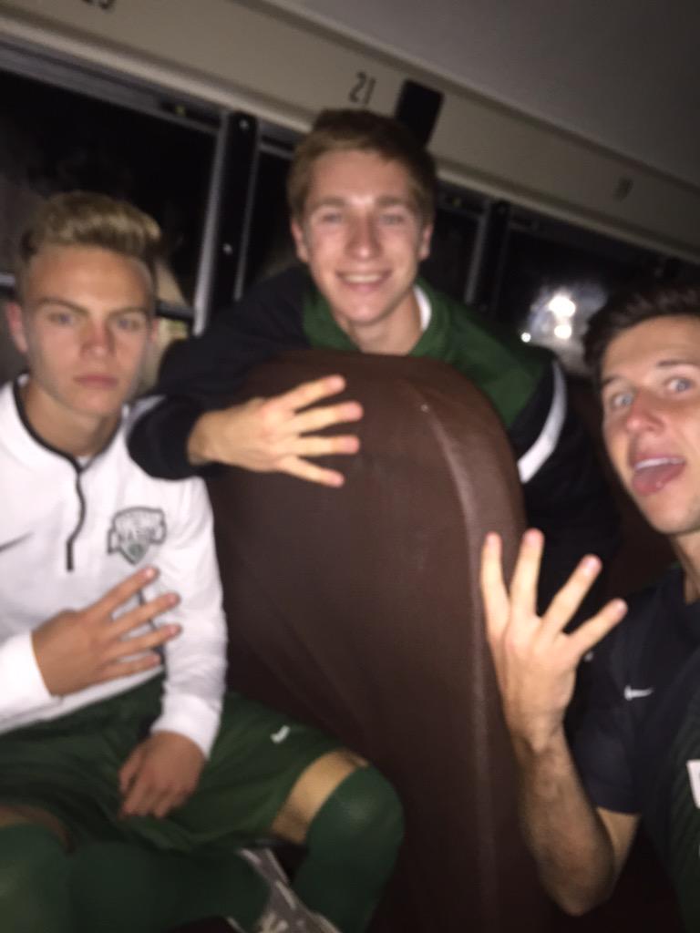 michaelbesse09's tweet image. Not 1, not 2, not 3 #GMC4peat #BackToBackToBackToBack