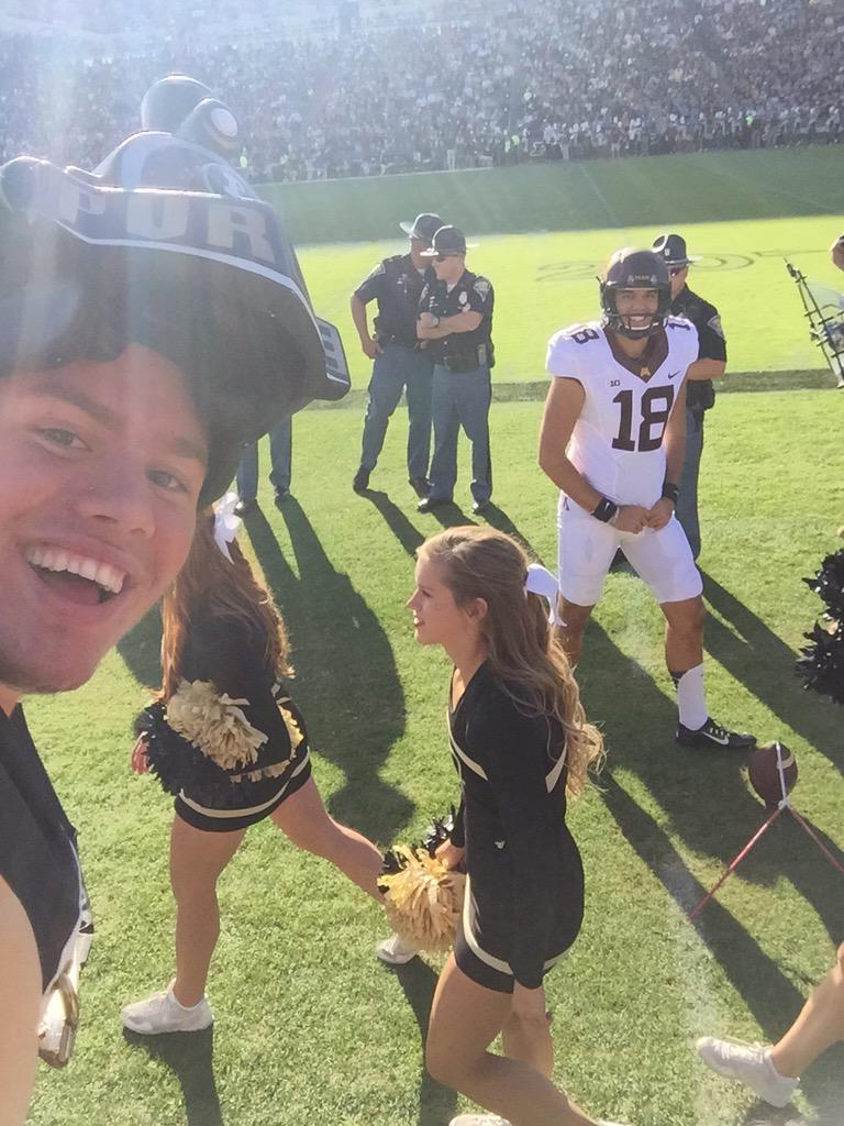 bradj0518's tweet photo. Shoutout to my bro @RyanSantoso90 for smiling in my selfie😉 #PurdueLovesYou http://t.co/b1NjTynn2x