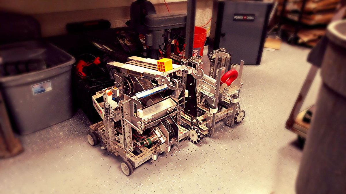 G3Robotics5411's tweet image. Our past is full of great memories, from block parties to games of ring toss, we&apos;re a fun loving team!