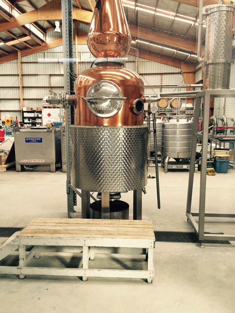 CiderInsiderAus's tweet photo. @FourPillarsGin @StRonansCider @CaulfieldCider. Very talented, always working. Great guy. Love the setup. http://t.co/gN7PqlVF6I