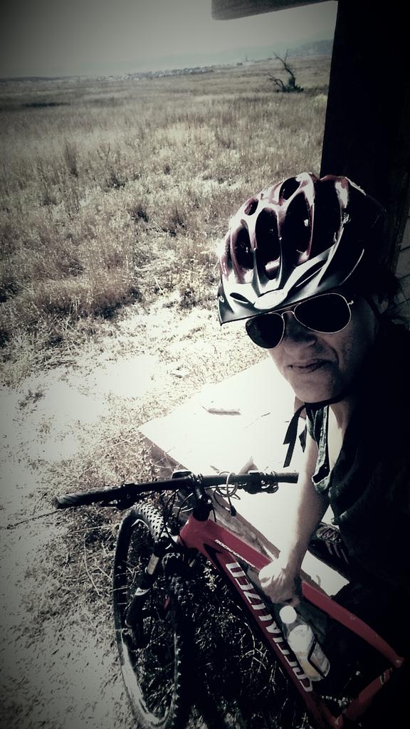 eliseannette's tweet photo. #100FitDays going places with #rockhoppercomp #bike - rides like a dream. @iamspecialized @afaa_fit http://t.co/PVTWxOOngB