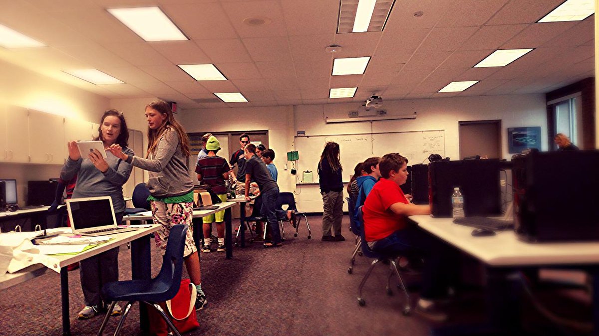 G3Robotics5411's tweet image. Welcome to the grand hall of computer magic!!!