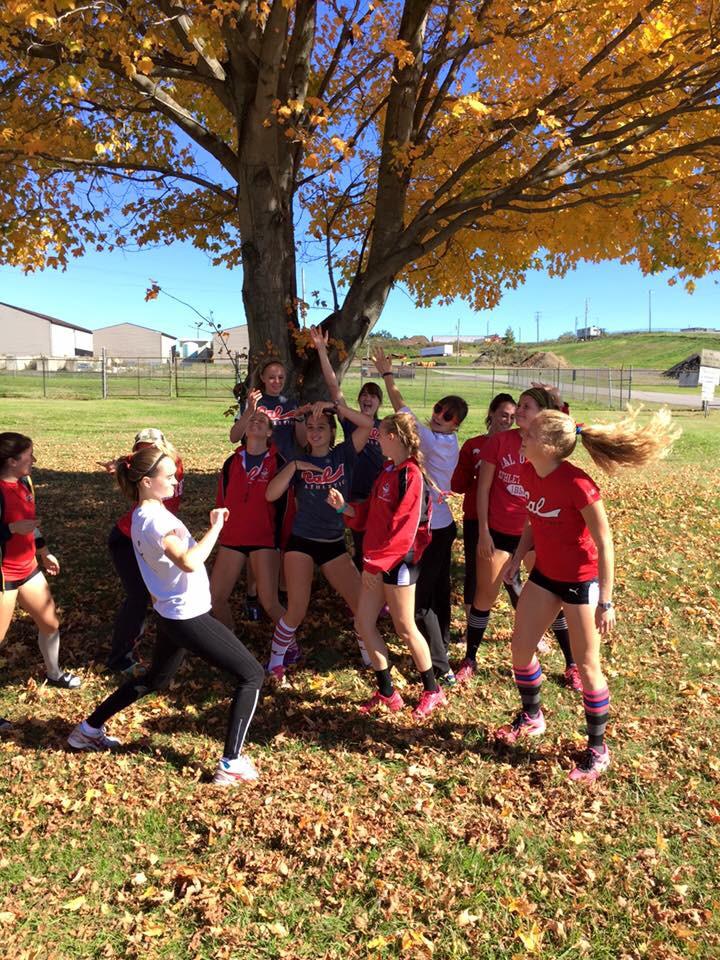 FijiMeg's tweet photo. America's Next top Model's got nothing on us 🙆🍁🍂 #calxc http://t.co/pNW11JXi4M