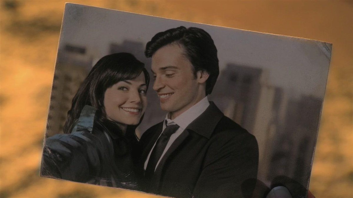 faveship's tweet photo. clark and lois - smallville http://t.co/cDBMHSz4fd