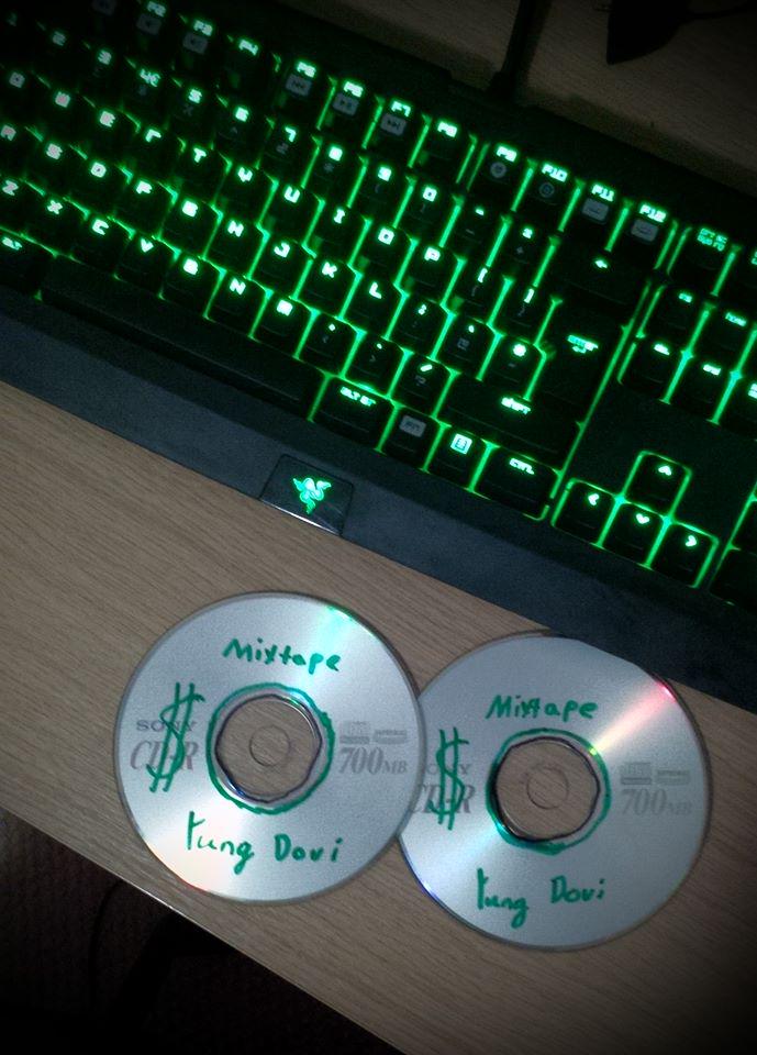 SphDove's tweet photo. Mixtape has dropped boys http://t.co/xj4J3FLimR
