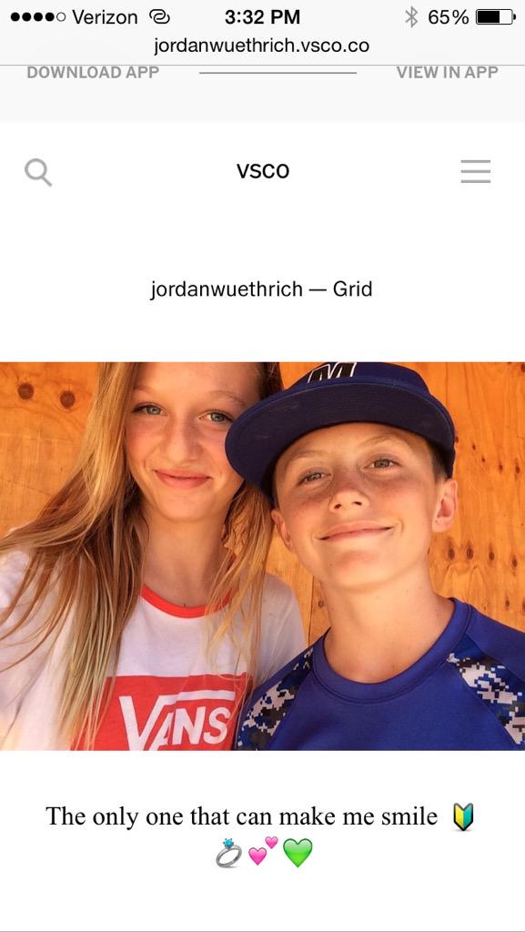 summer_raleigh's tweet photo. wow little bro knows how to treat his ladies π©π― #goals #7thgradelyfe #swagyolokendamas #theyhug #itsprettyserious http://t.co/5Cx5aEK5rj