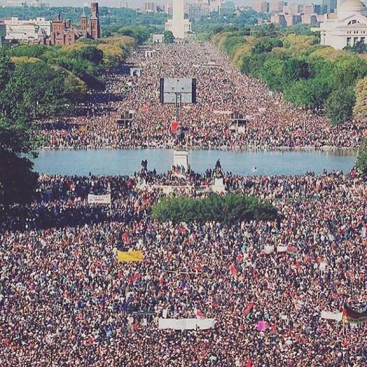 Delo_Taylor's tweet photo. Black Unity: No drama. No fights. No riots. No looting. No coverage. #MillionManMarch #JusticeOrElse #DC http://t.co/0fX0q9xFlB