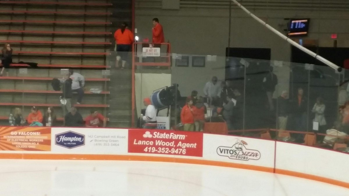 BGSUFans's tweet image. They brought the shirt cannon. How do you hit OSU fans? Ya don't lead them as much. #ForwardFalcons #FireForEffect