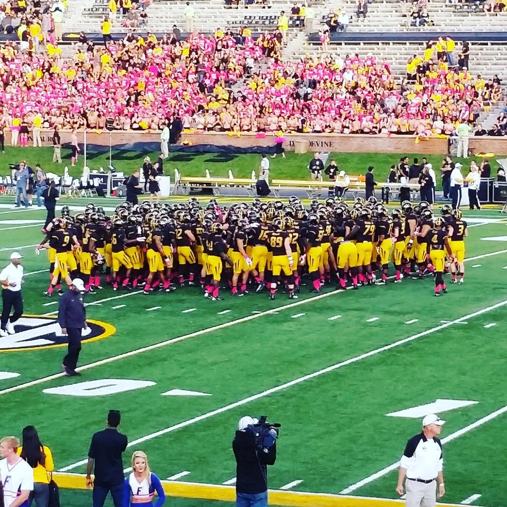 Smirky2012's tweet photo. Go Miz!   #zousocial http://t.co/kx4I6k9Ky8