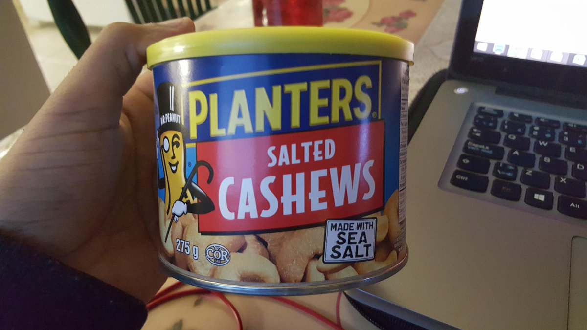 hlkamra's tweet photo. @UWsarahTA eating a nice evening snack when I realize I've had a bit too much #atehalf #URwhatUtwEat http://t.co/NzfrxIbFTW