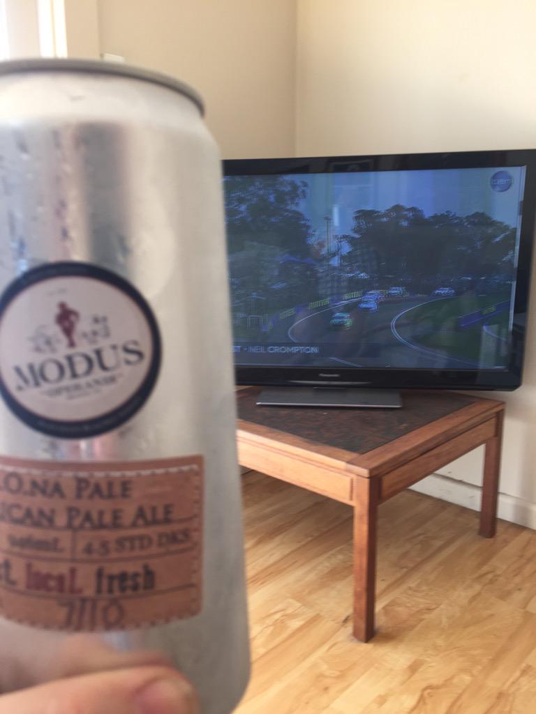 Harves10's tweet photo. @MOBrewing #bathurstBBQ The big race needs a big can. Have a great day friends. http://t.co/BaDoWeF5Dw