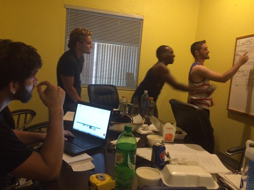 RunningWithFear's tweet image. Breaking it down, going to make something awesome! #horror #film @CinemanSteve @BrianFarmer617