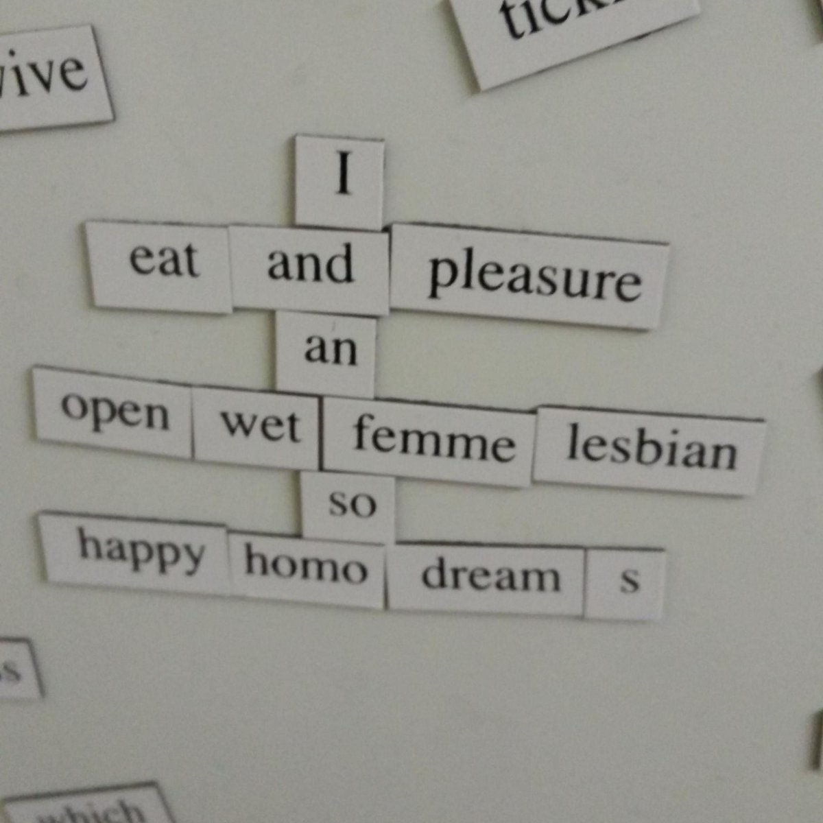 Transgfproblems's tweet image. Welcome to the gay house!