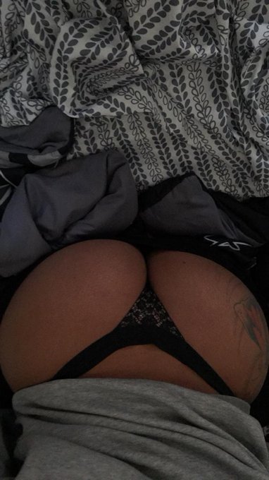 Cheeks🍑🍑🍑🍑 http://t.co/JWgoqUosF8<a href="/tag/blackowned"class="tags"><span>#blackowned</span></a><a href="/tag/smallbusinesssaturday"class="tags"><span>#smallbusinesssaturday</span></a><a href="/tag/chicagoba"class="tags"><span>#chicagoba</span></a>