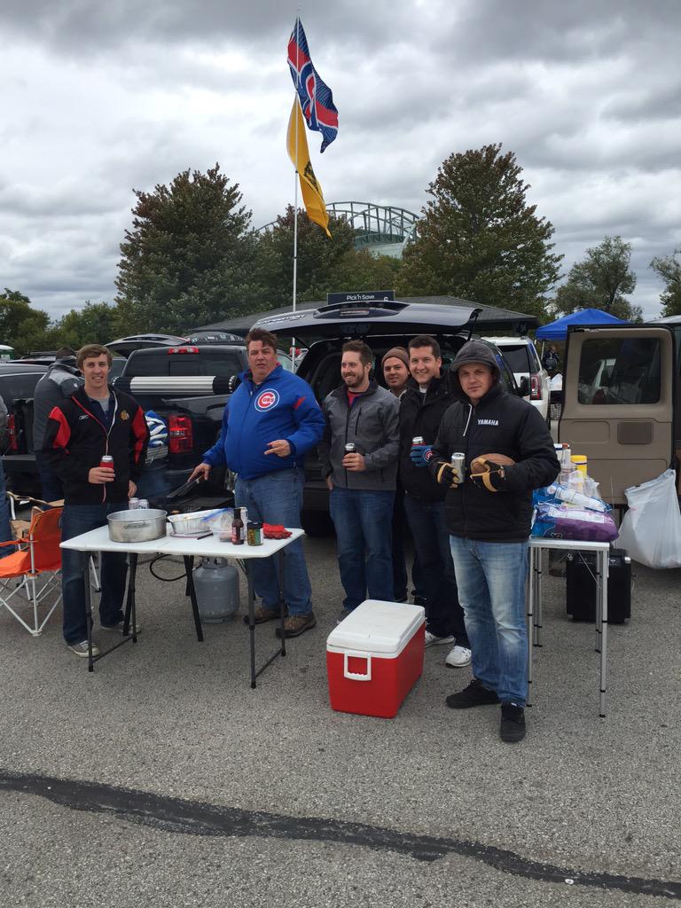 ski3p_oh's tweet photo. Bachelor Party weekend! http://t.co/FPtkEHHn01