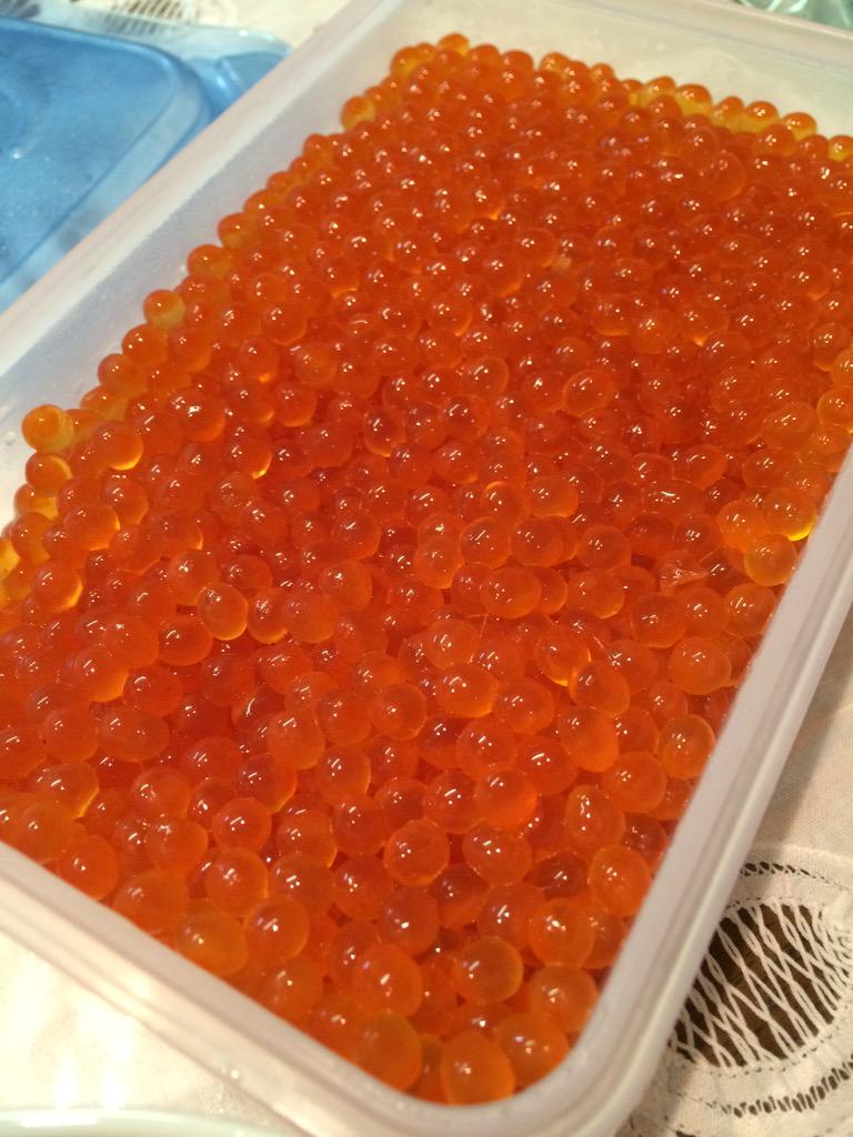 Yumpi No Twitter Aku Beli Telur Ikan Salmon Yg Ditutupi Selaputnya Sujiko Terus Bersihkannya Di Rumah Sendiri Akhirnya Jadi Ikura Http T Co Xsntfjfbp1 Twitter
