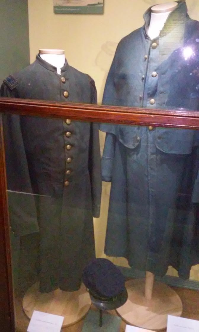 SaraMD15's tweet photo. @sharon_kk Civil war uniforms from The Fighting Sixty-ninth. #funfornerds http://t.co/aY6fta4NF1