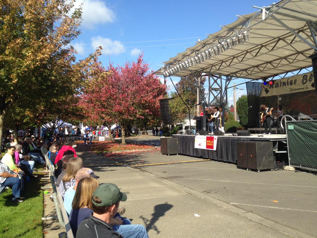 Issaquah you have done it again!  <a href="/SalmonDays/">Salmon Days</a> is #ohfishal and awesome.