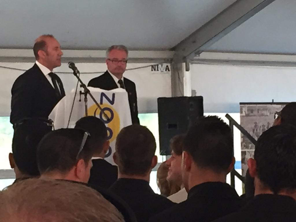 Chief of Army expresses admiration for care provided for NZ servicemen buried in #Belgium. <a href="/CDF_NZ/">Air Marshal Tony Davies</a> <a href="/DefenceBlacks/">Defence Blacks</a>