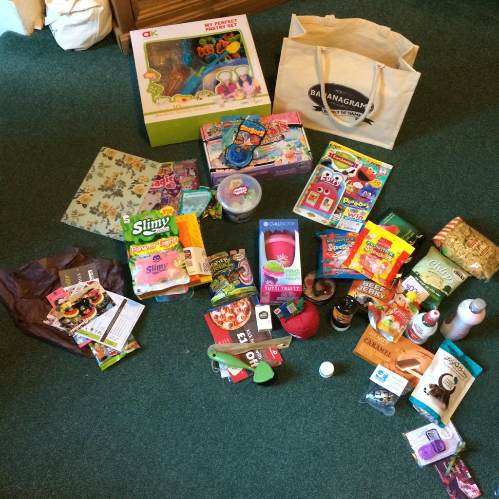 TimeToBeAnAdult's tweet photo. @BlogOnUK you have surpassed yourself...such a brill day #blogonwin #winsci thanks to @TiredmummyofTwo @ChelseaMamma http://t.co/9d7Krs0OKQ