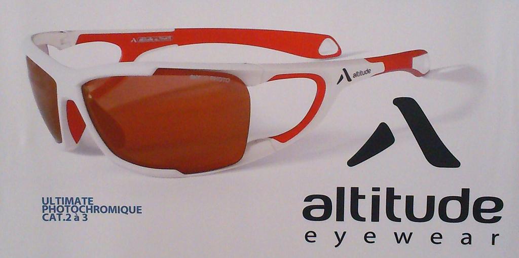 bapt_blondeau's tweet photo. Le team Exski avait rendez-vous chez @altitude_eyes pour découvrir les nouveautés !
#teamexski #altitudeeyewear http://t.co/px3LM4okub