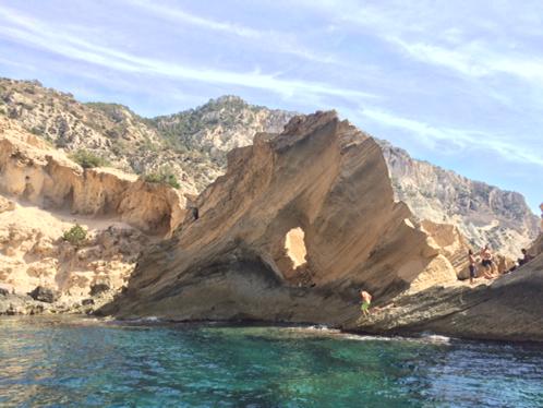 Charterenibiza's tweet photo. Cerrando un especial verano, #alquilerbarcosibiza http://t.co/IRgGkVptWA http://t.co/uQ86YKsEv2