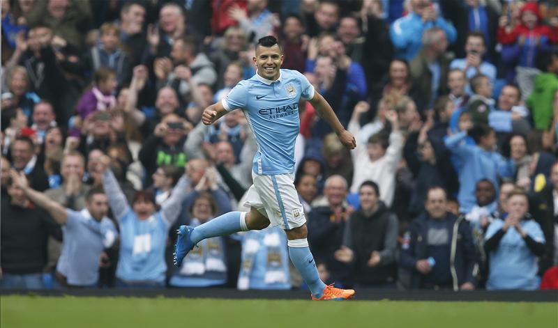 BMRising's tweet photo. Sergio Aguero - 5 goals in 20 minutes.

Wayne Rooney - 5 goals in 9 months. http://t.co/4qOYsLgviI
