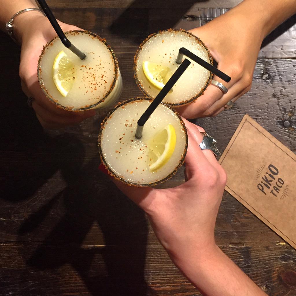 PikioTaco's tweet photo. Sábados de amigos y #margaritas en #PikioTaco! http://t.co/1NWj1z1Bf4