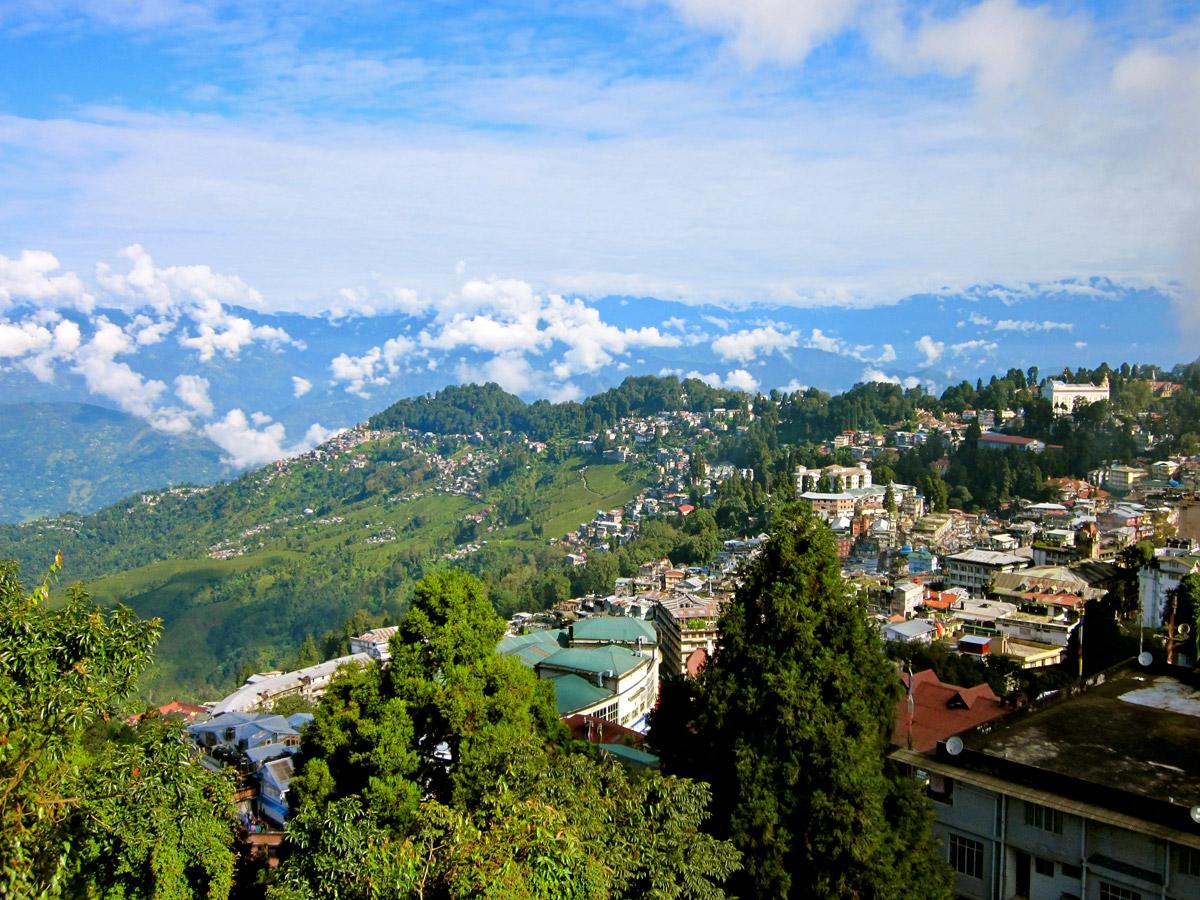BEST NORTH EAST PACKAGES for Darjeeling, Pelling, Gangtok, Meghalaya, Assam, Arunachal Pradesh and Nagaland.