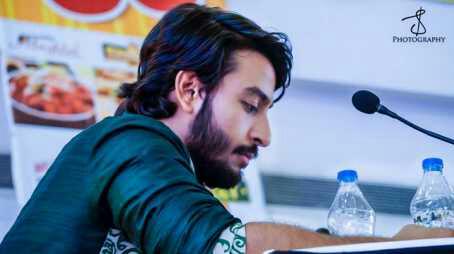 Ipikainaskar's tweet photo. In frame @bonysengupta #Pujarseraprem Final episode judgment!! Click #SumitDas http://t.co/tPLJ3FYoP1