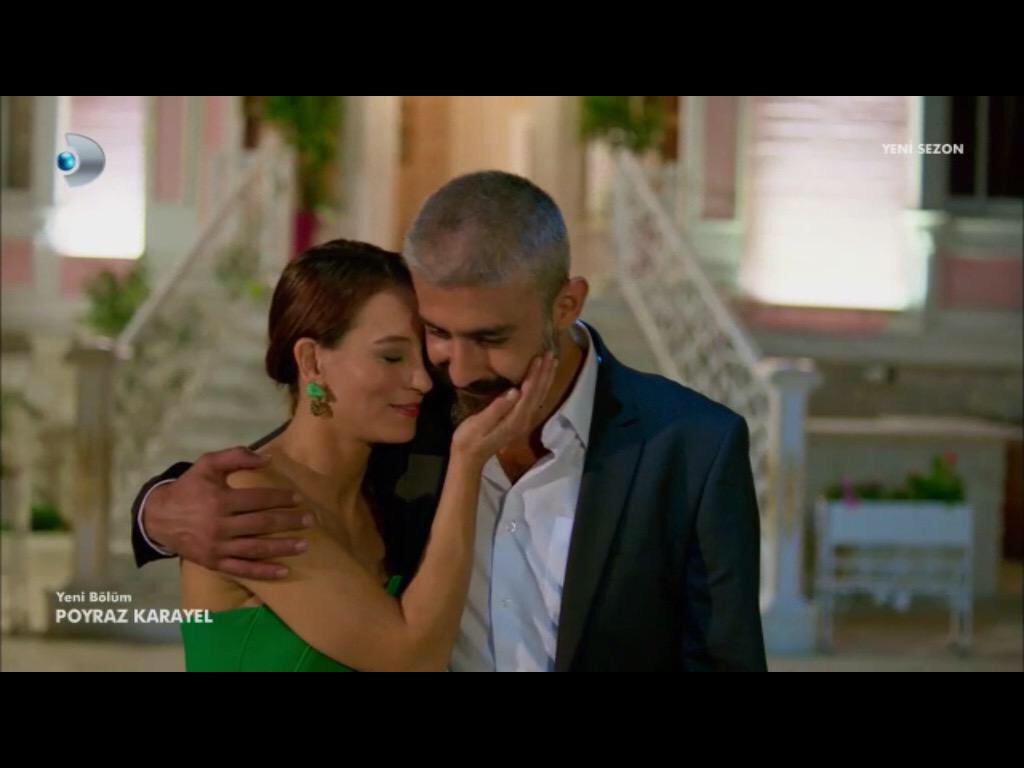 Meho_shanatics's tweet photo. احب حبهم الهادي اللطيف الجميل 😴❤️
سفر وسما❤️❤️❤️
#PoyrazKarayel http://t.co/3OEI17ckxE