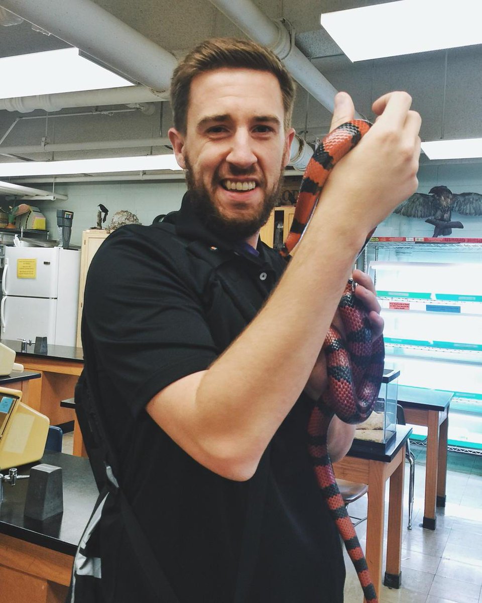 cdybrynt's tweet photo. Always rather see snakes at @tennesseetech than see them on the trails I hike. #techyeah #meetToby http://t.co/VDceysXBOW