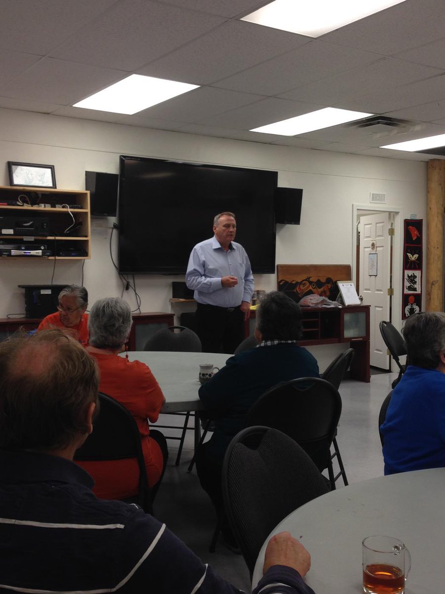 JohnDuncan2015's tweet photo. Speaking to our friends at the Wachiay Friendship Centre in Courtenay. http://t.co/nnmi4yv4lk