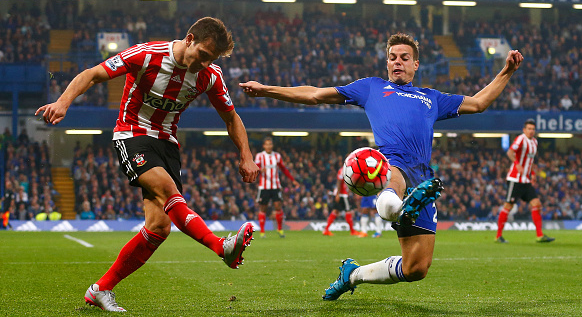 BBCSport's tweet photo. FT: Chelsea 1-3 Southampton.

#CFC drop to 16th, 4 points from the relegation zone

http://t.co/k1BpbfKgEf #cfcvsou http://t.co/j2oMpl0HS1
