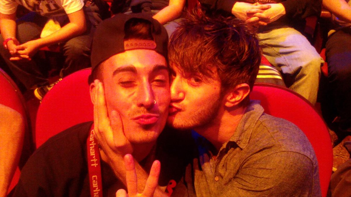 Esperando en la redbull BFREEBOYS CREW!! #BCONE