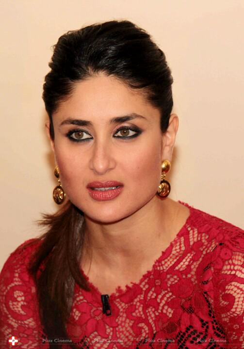 kamilthobhani2's tweet photo. @KareenaOnline  kareena kapoor randi hai ?? http://t.co/LAObd55g5Z