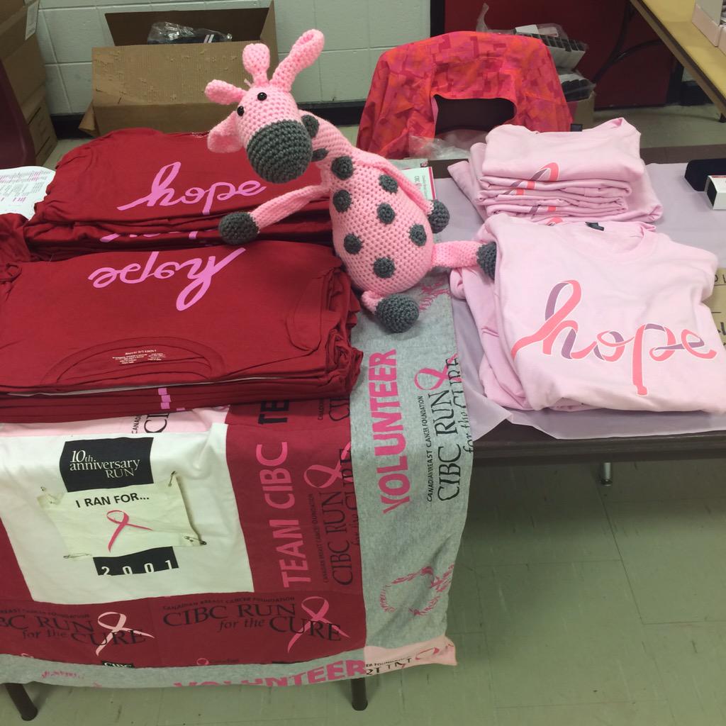 CBCF_BHO's tweet photo. Almost ready for tomorrow! #CIBCRunfortheCure #runBHO http://t.co/8GWkRiOUCY