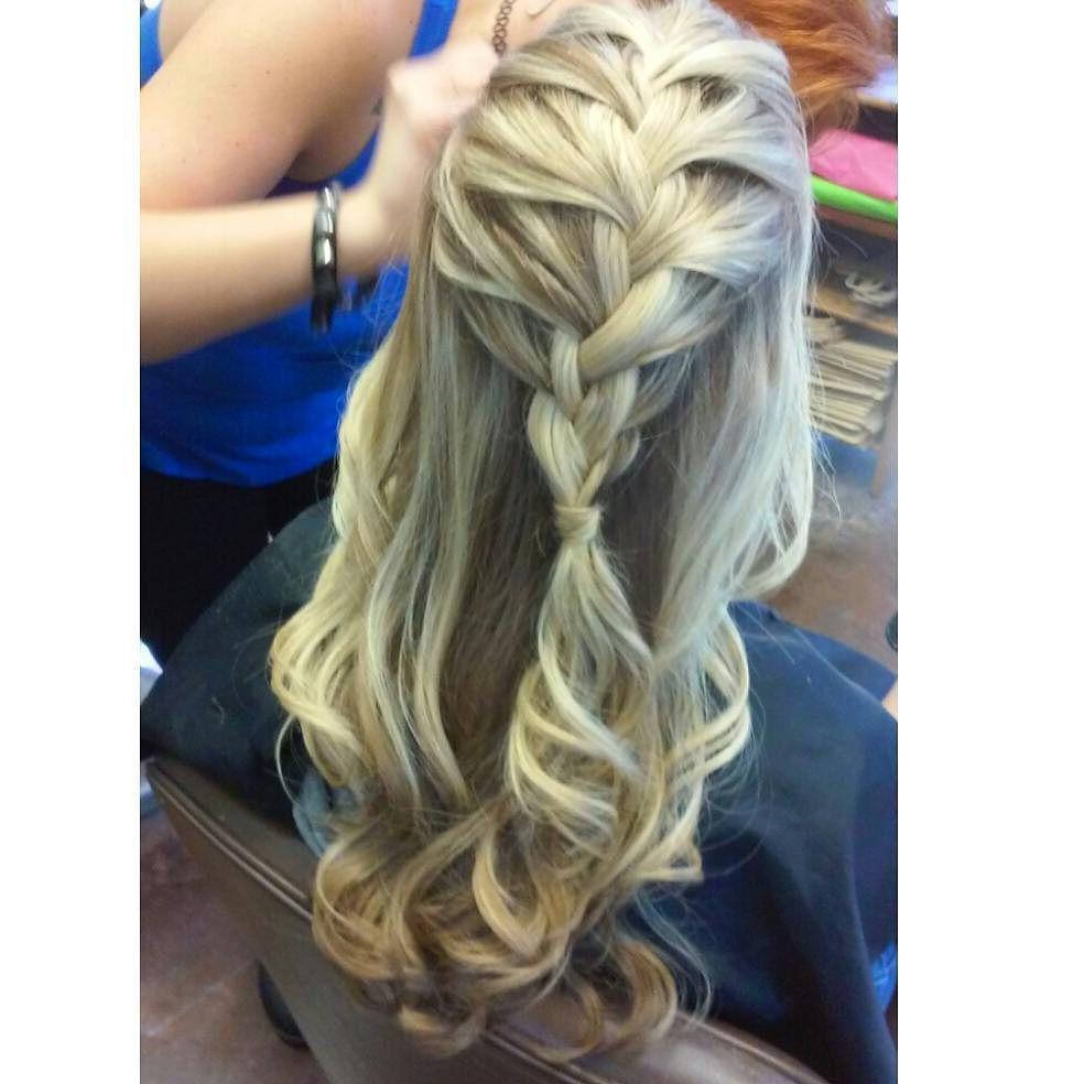 serg_turin's tweet photo. Hairstyle by Madeleine #sidefrenchbraid #braid #curls #wedding #prom #homecoming #houston #jerseyvillage #edgyhair … http://t.co/hGamEBYCT4