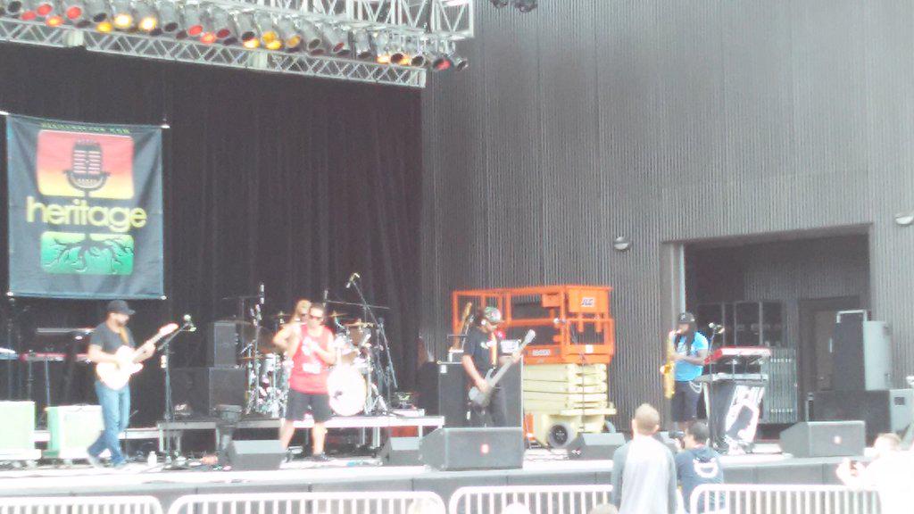 Risa7777's tweet photo. Heritage❤🎸🎶 @shelia_pearson. @Chilivibrations http://t.co/QvLI96XrO7