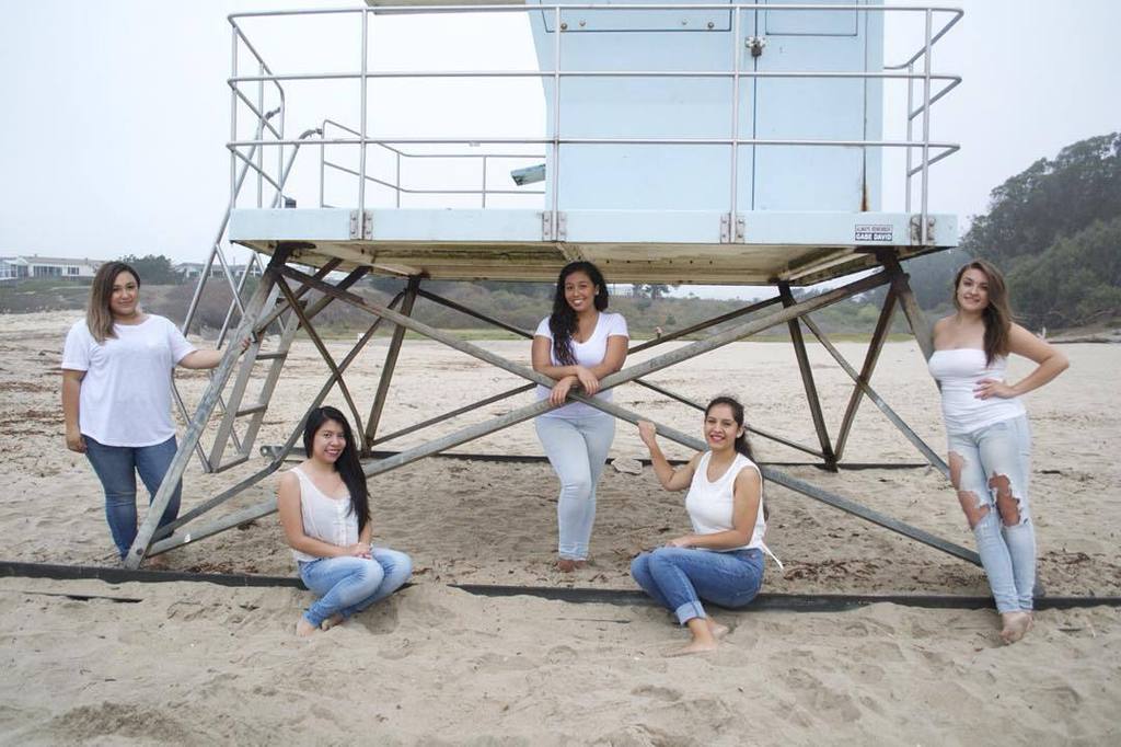 Lambdas1986's tweet photo. The Señoritas of the Alpha Theta chapter of Lambda Theta Nu Sorority, Inc.🌹#AuTHenticallyMade by sjlambdas http://t.co/Kdx6PG7j2c