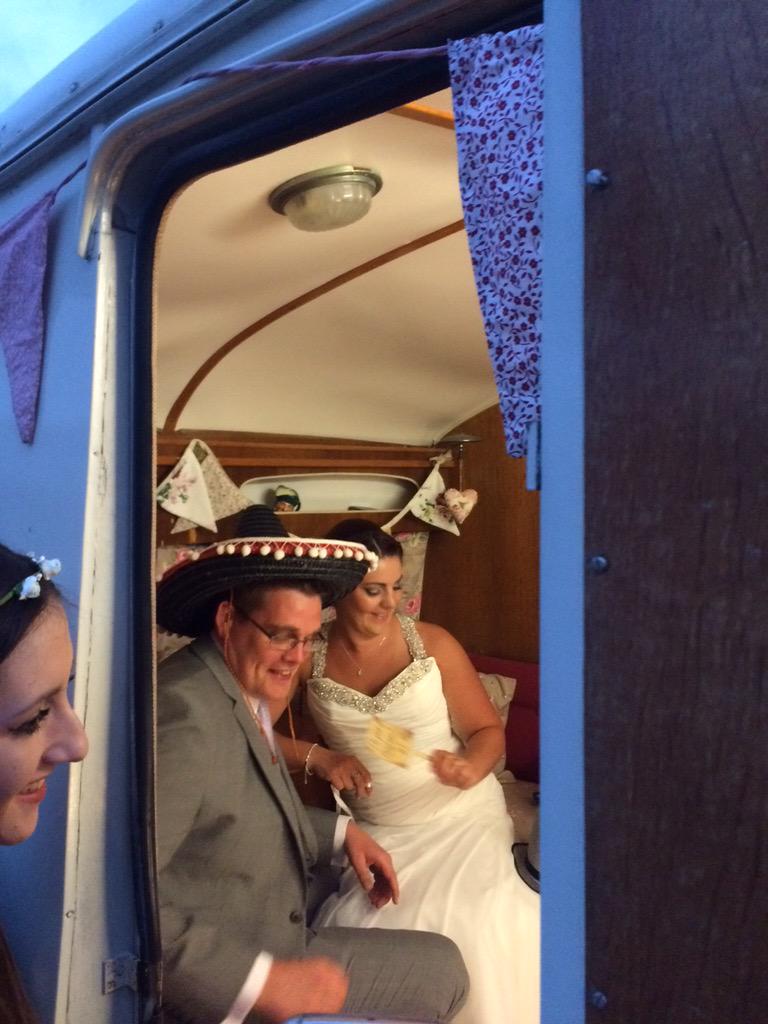 funkyfunbooth's tweet image. Gorgeous wedding @FrithsdenVines fab venue X