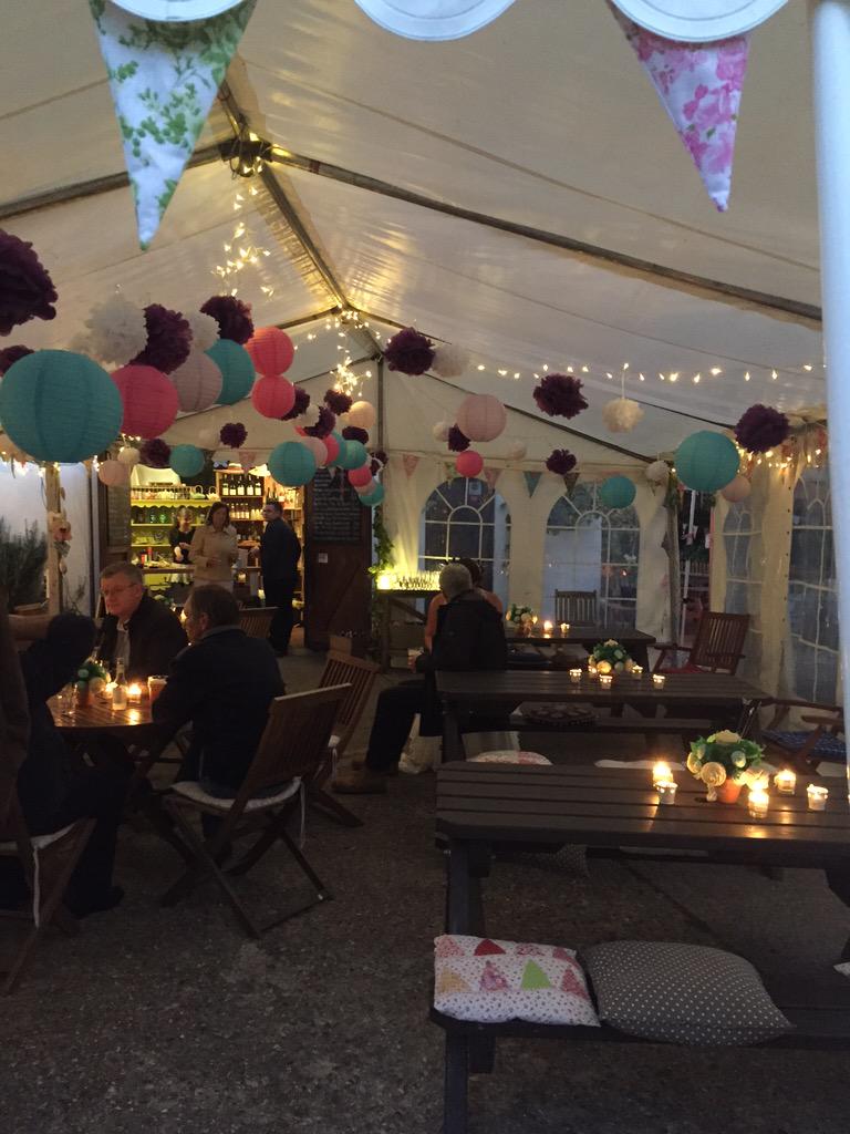 funkyfunbooth's tweet image. Gorgeous wedding @FrithsdenVines fab venue X