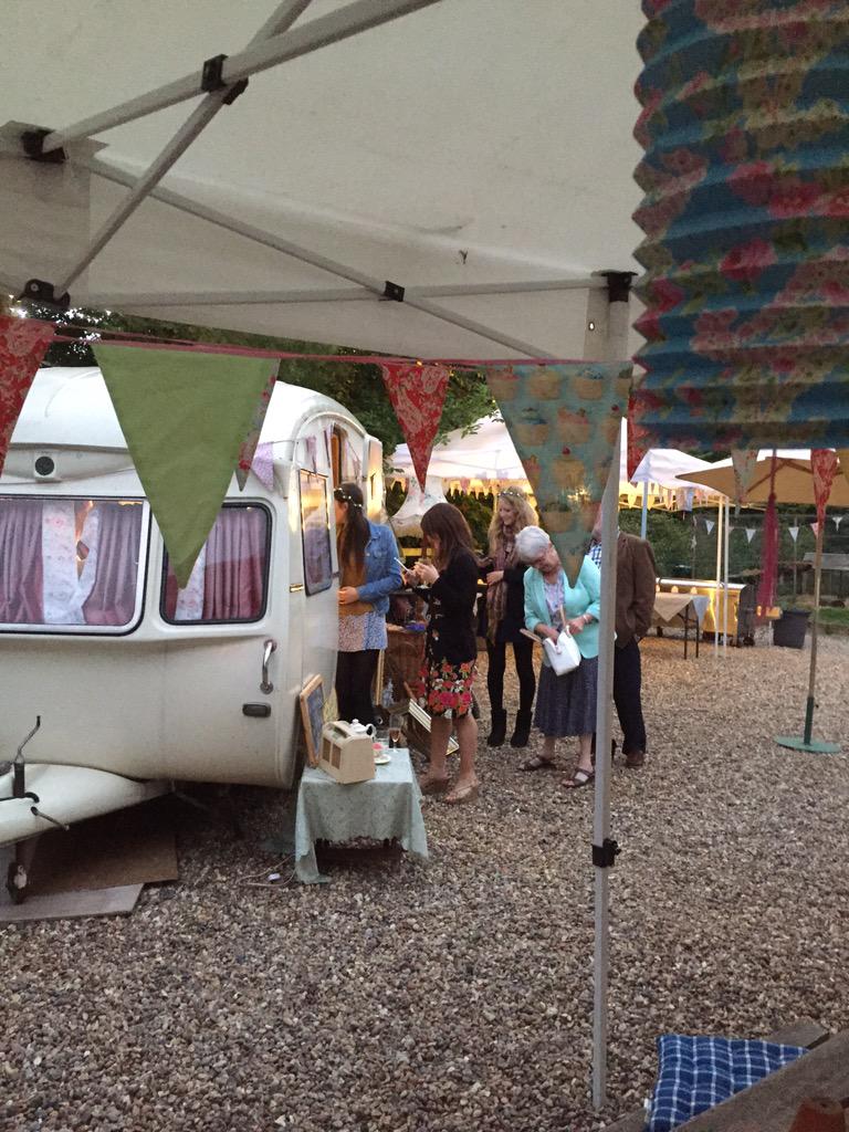 funkyfunbooth's tweet image. Gorgeous wedding @FrithsdenVines fab venue X