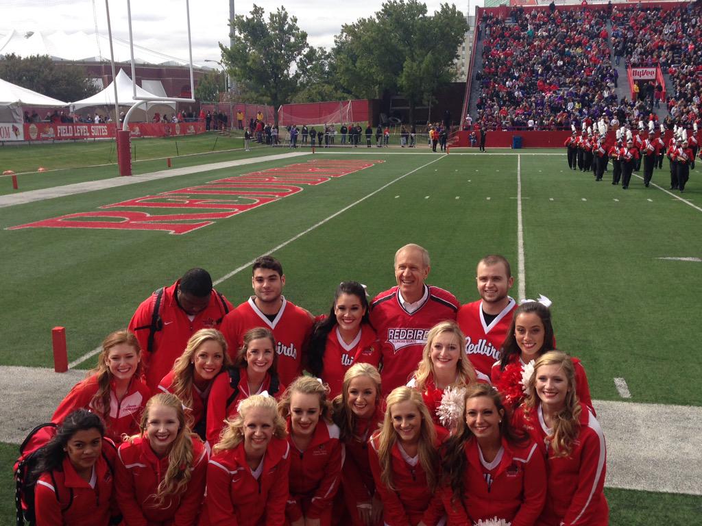 GovRauner's tweet image. Go Birds! Family Day at @IllinoisStateU was a blast.