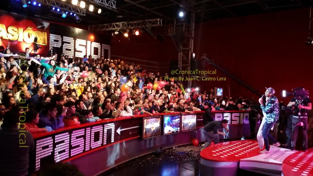 CronicaTropical's tweet photo. #AsiPaso @BLanzelottaOK &amp; @OlindaOficialOk por @PasionOriginal @PABLOSERANTONI @MarceBanios @lisandrocarre http://t.co/ICAnmU1mWk
