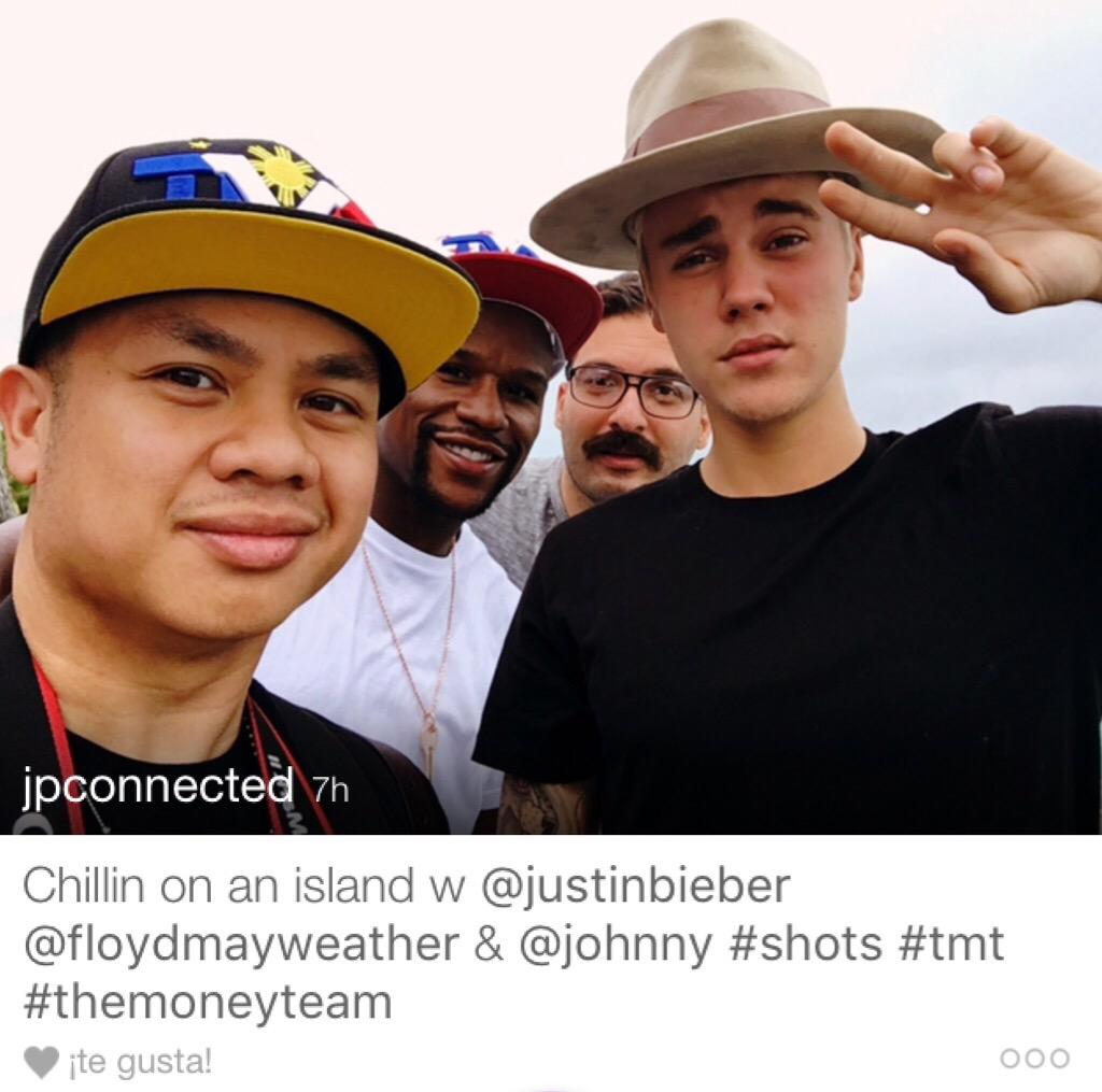 bieberholyworld tweet picture