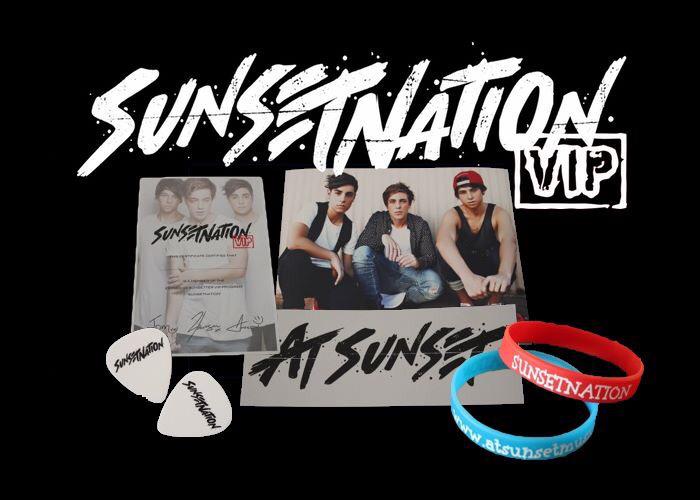 WeAreLynk's tweet photo. VIP PACKS! ✌️✌✌ http://t.co/UjkrH8IjMS http://t.co/5IxZnIGg21